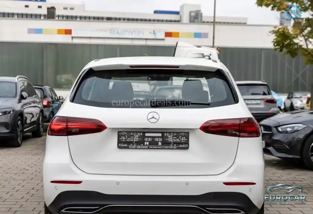 Mercedes-Benz B 220