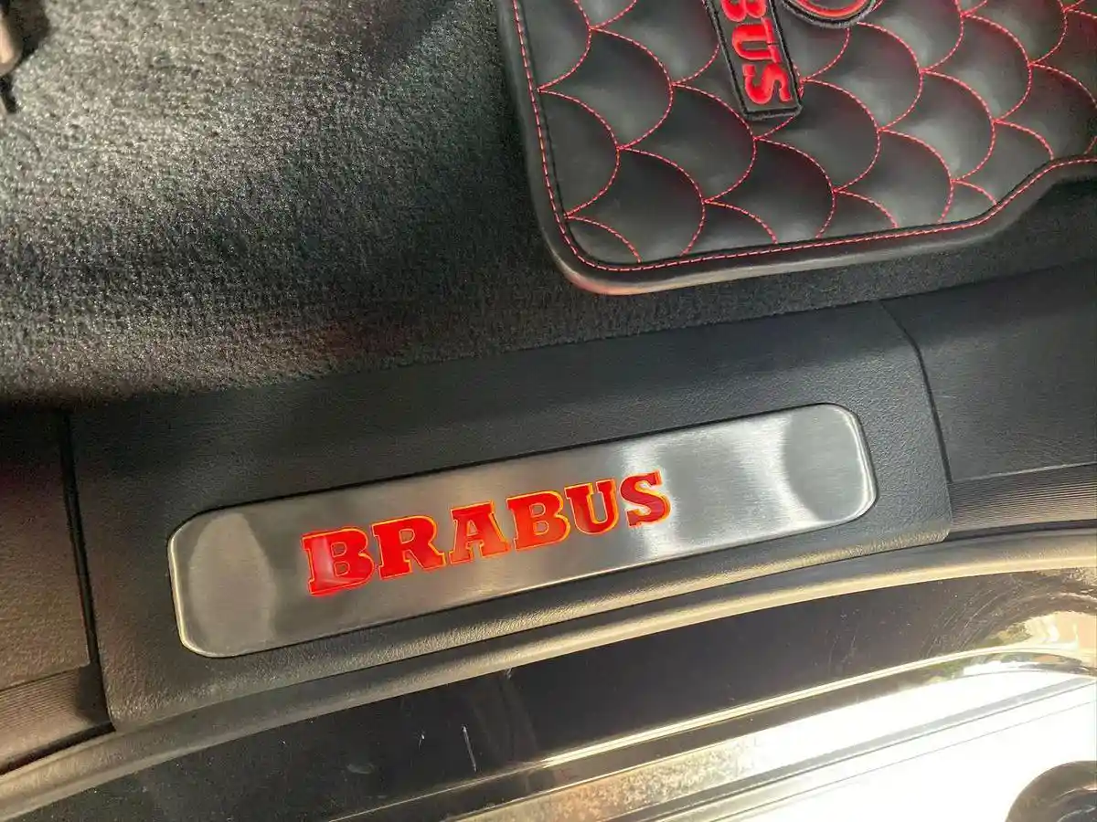 Mercedes-Benz G 500