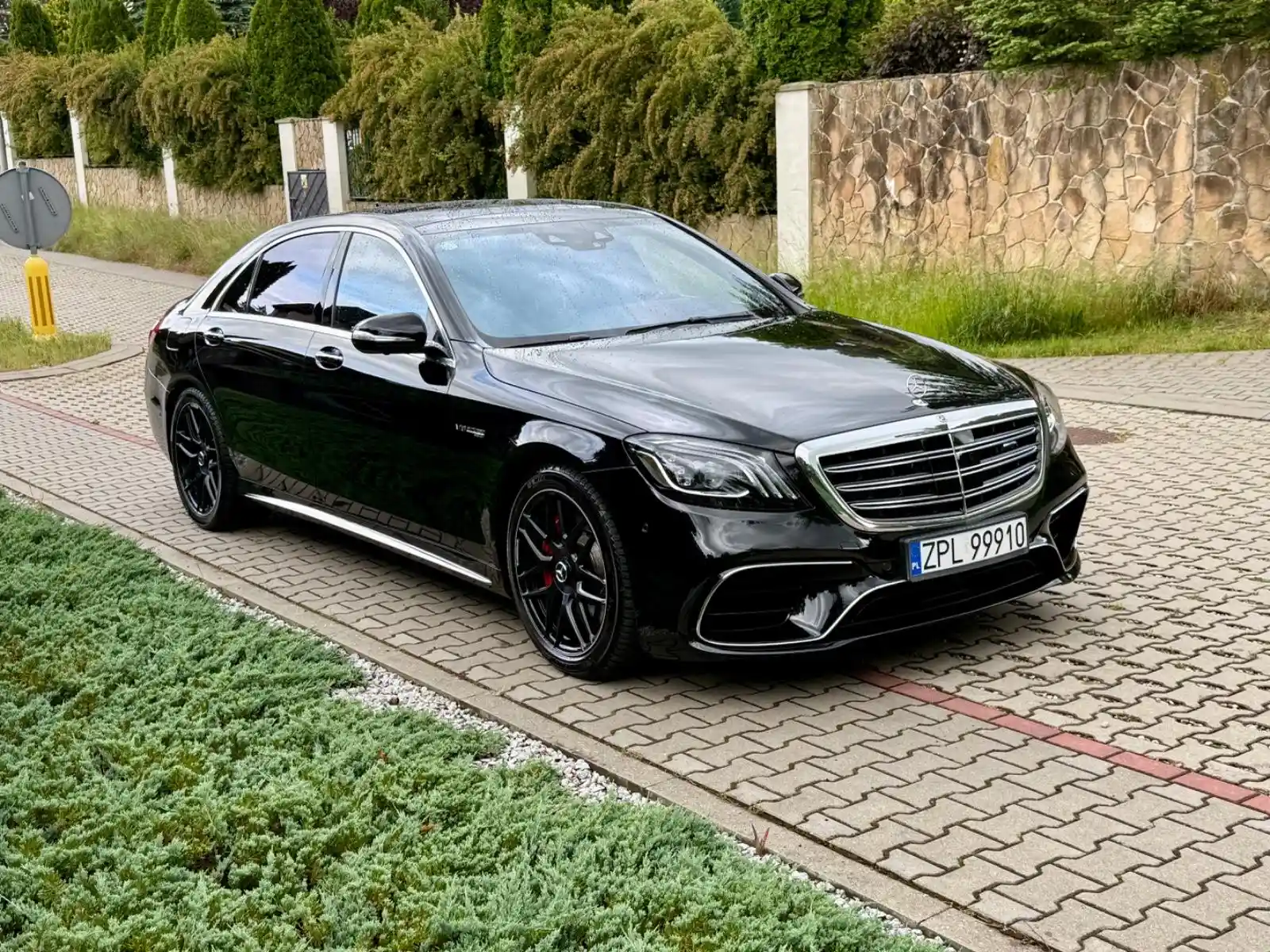 Mercedes-Benz S 63 AMG