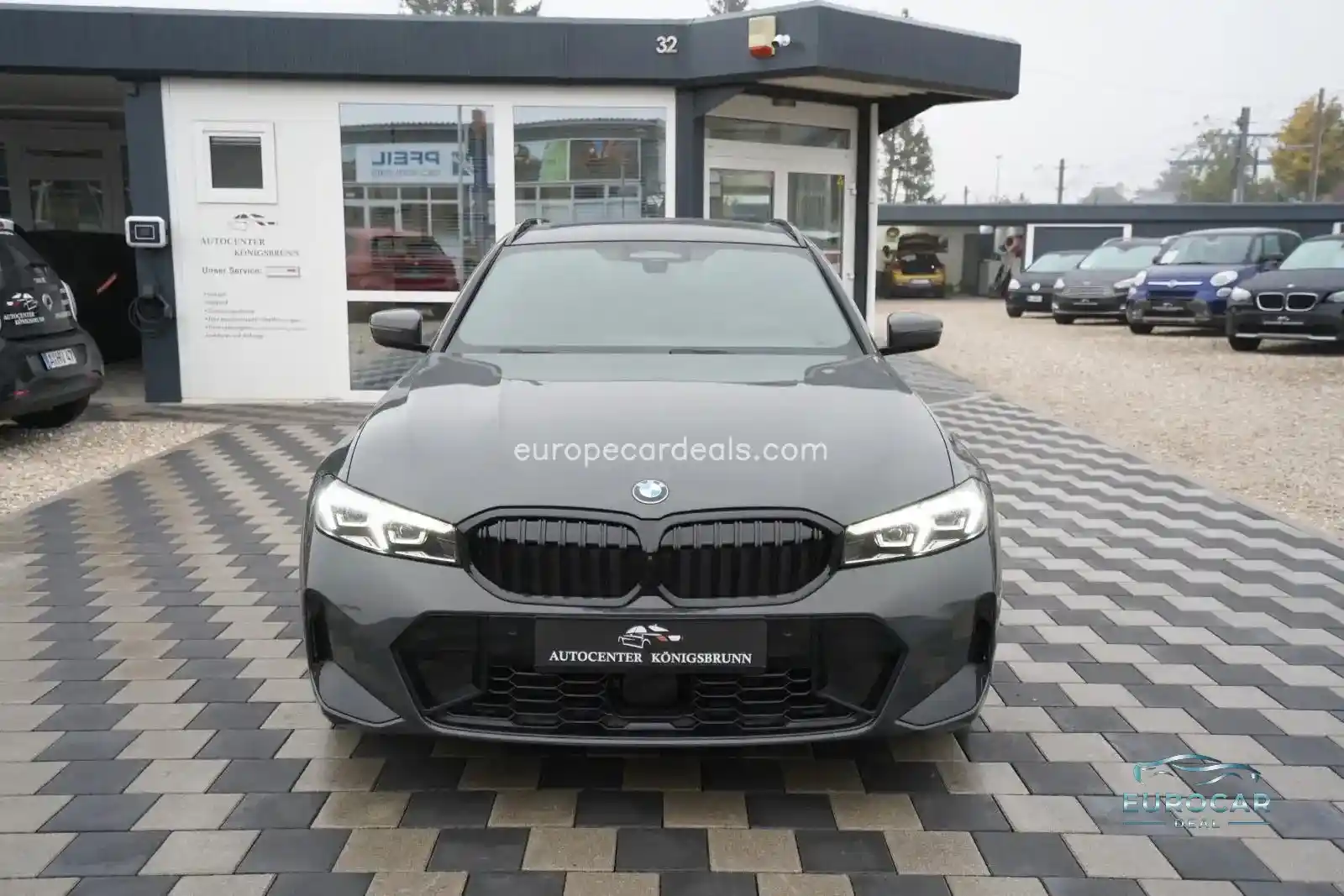 BMW 320
