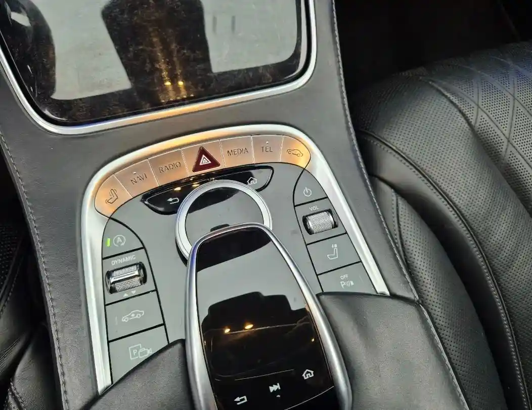 Mercedes-Benz S 560