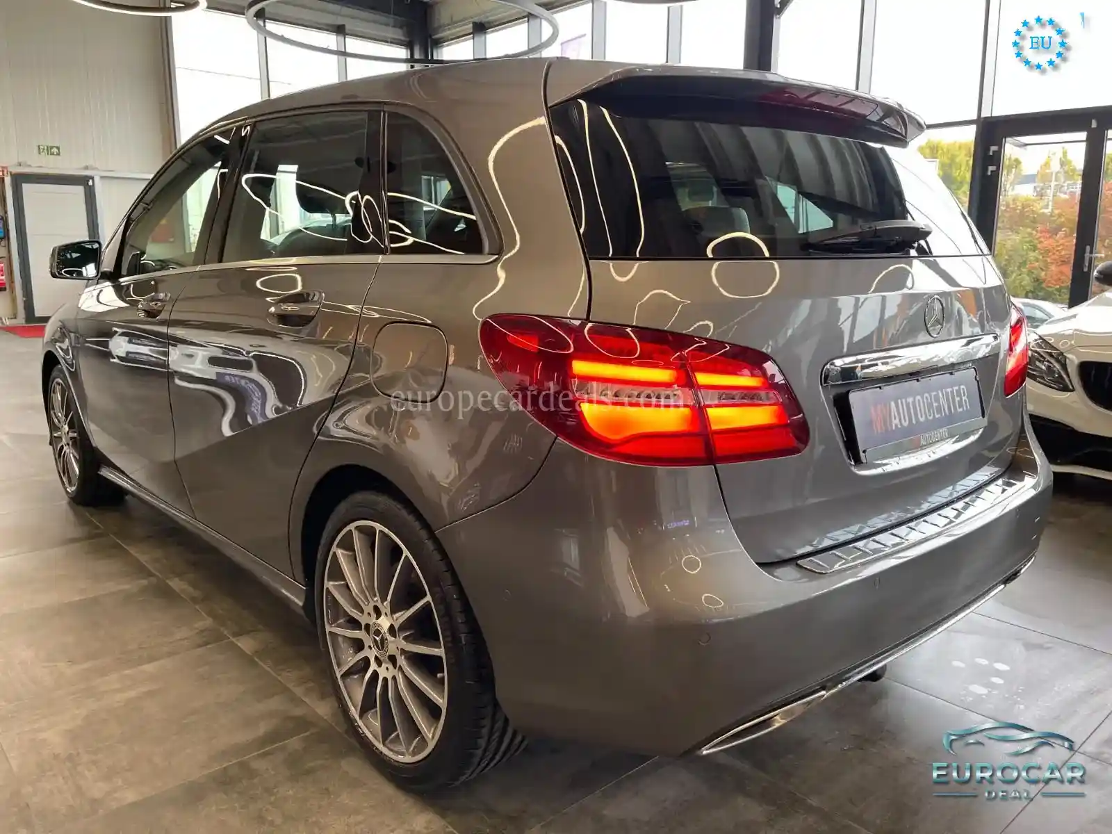 Mercedes-Benz B 220