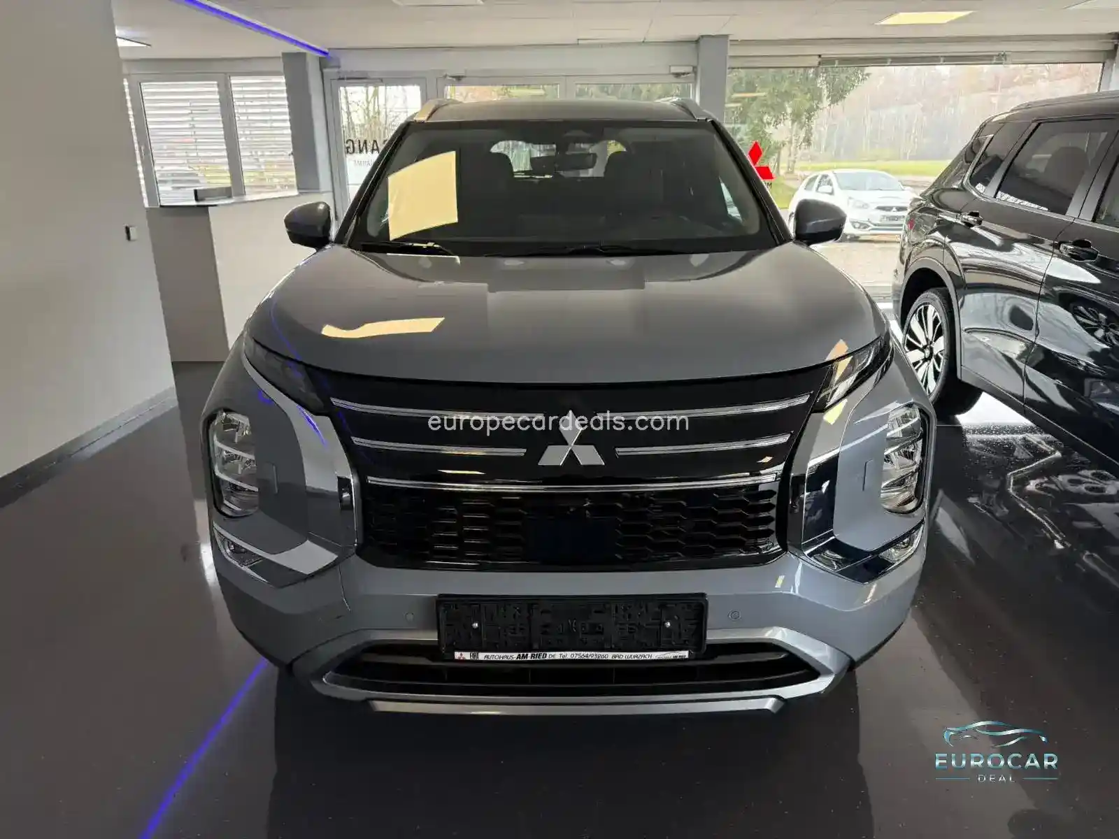 Mitsubishi Plug-in Hybrid Outlander