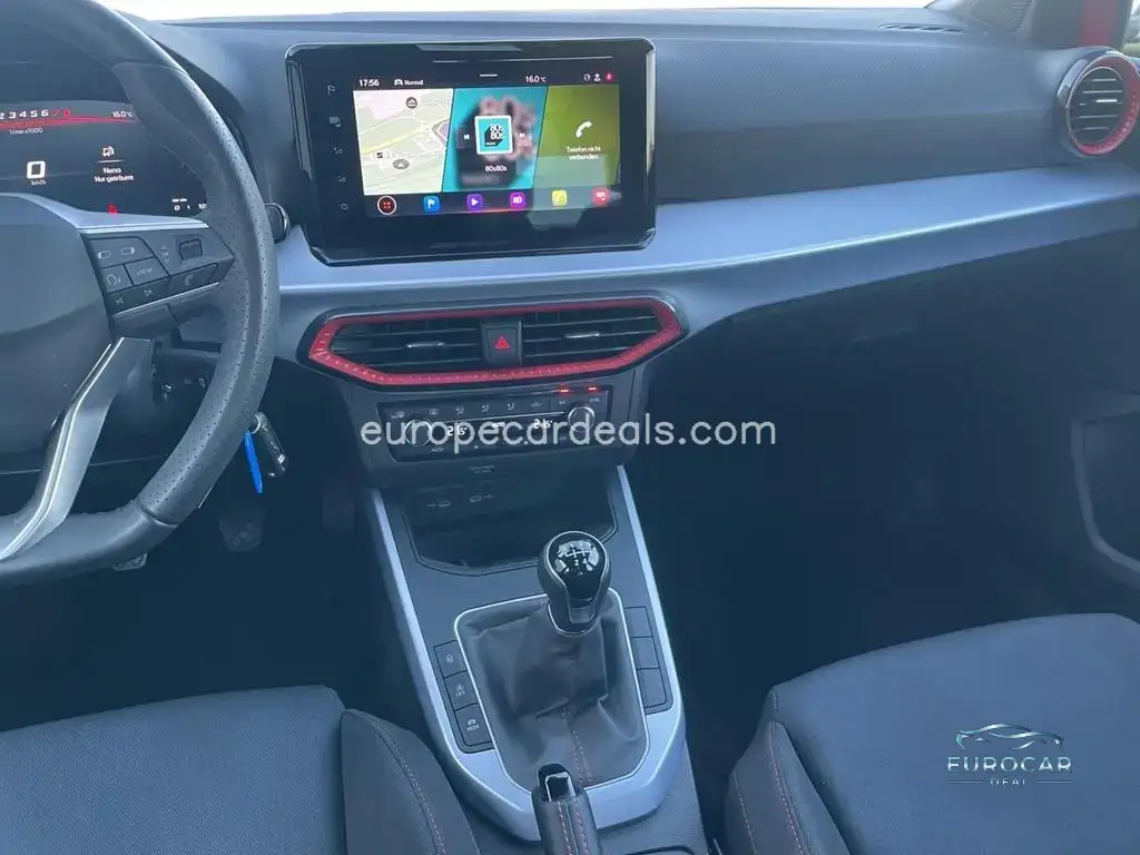 Seat Arona