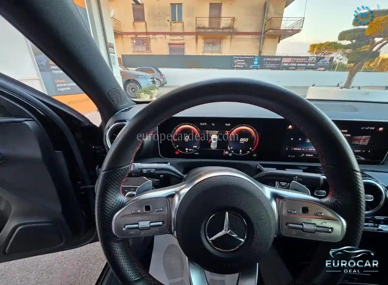 Mercedes-Benz A 180