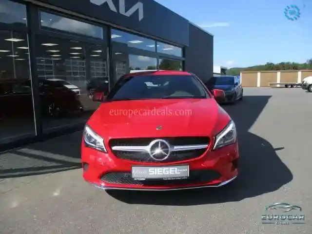 Mercedes-Benz CLA 200 Shooting Brake