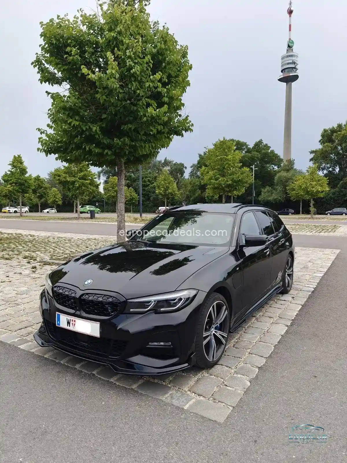 BMW 330