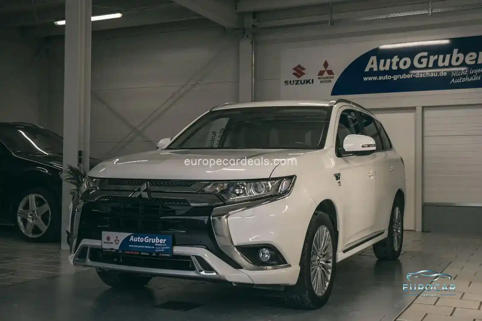 Mitsubishi Plug-in Hybrid Outlander