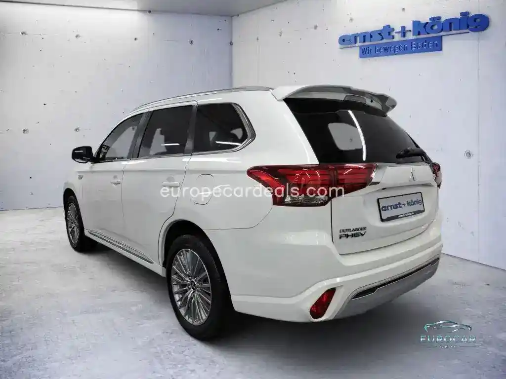 Mitsubishi Plug-in Hybrid Outlander