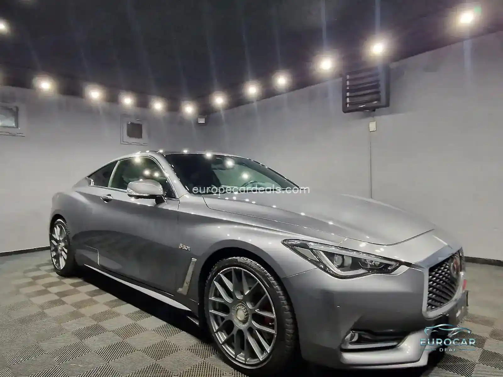 Infiniti Q60