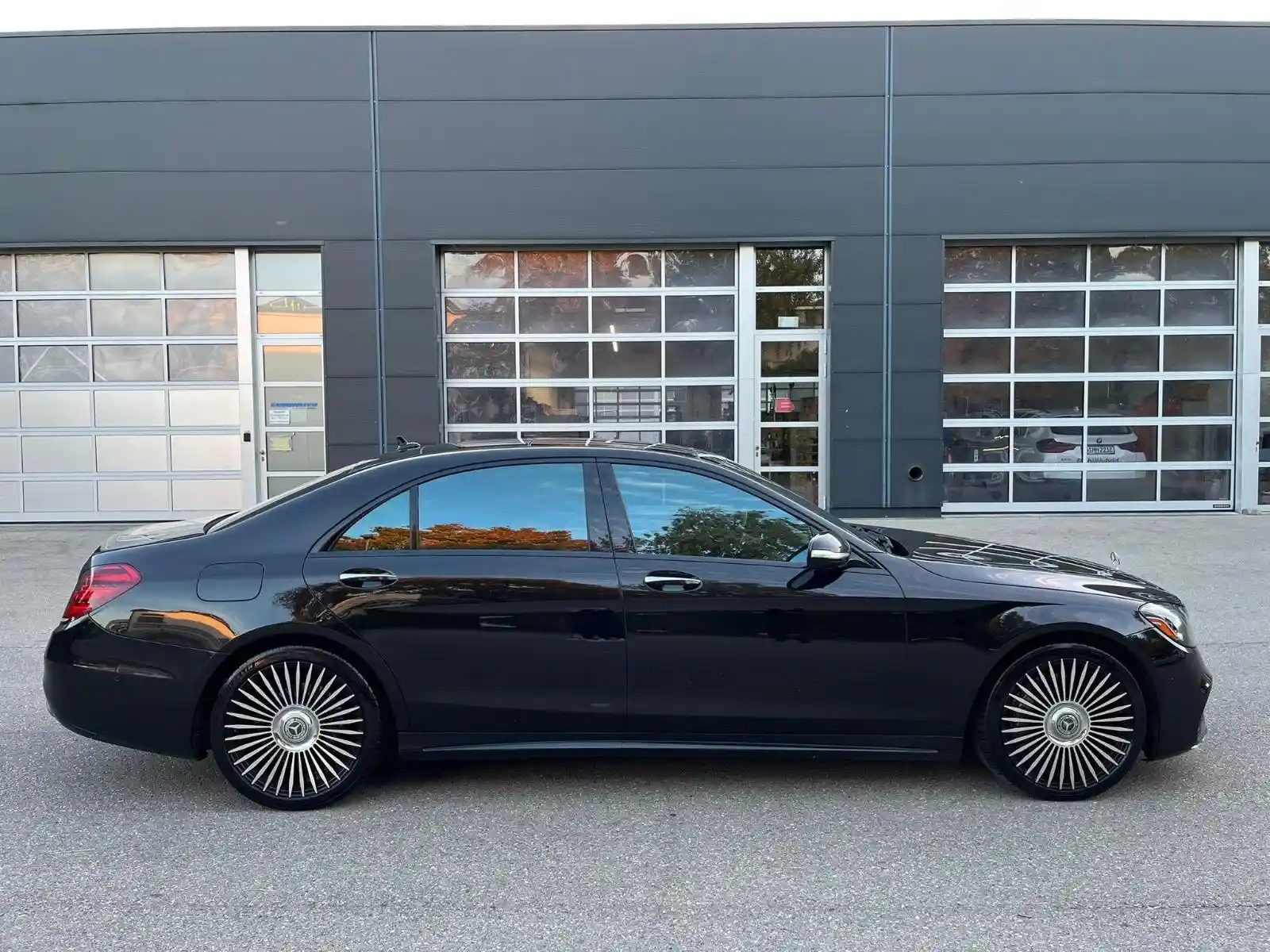 Mercedes-Benz S 560