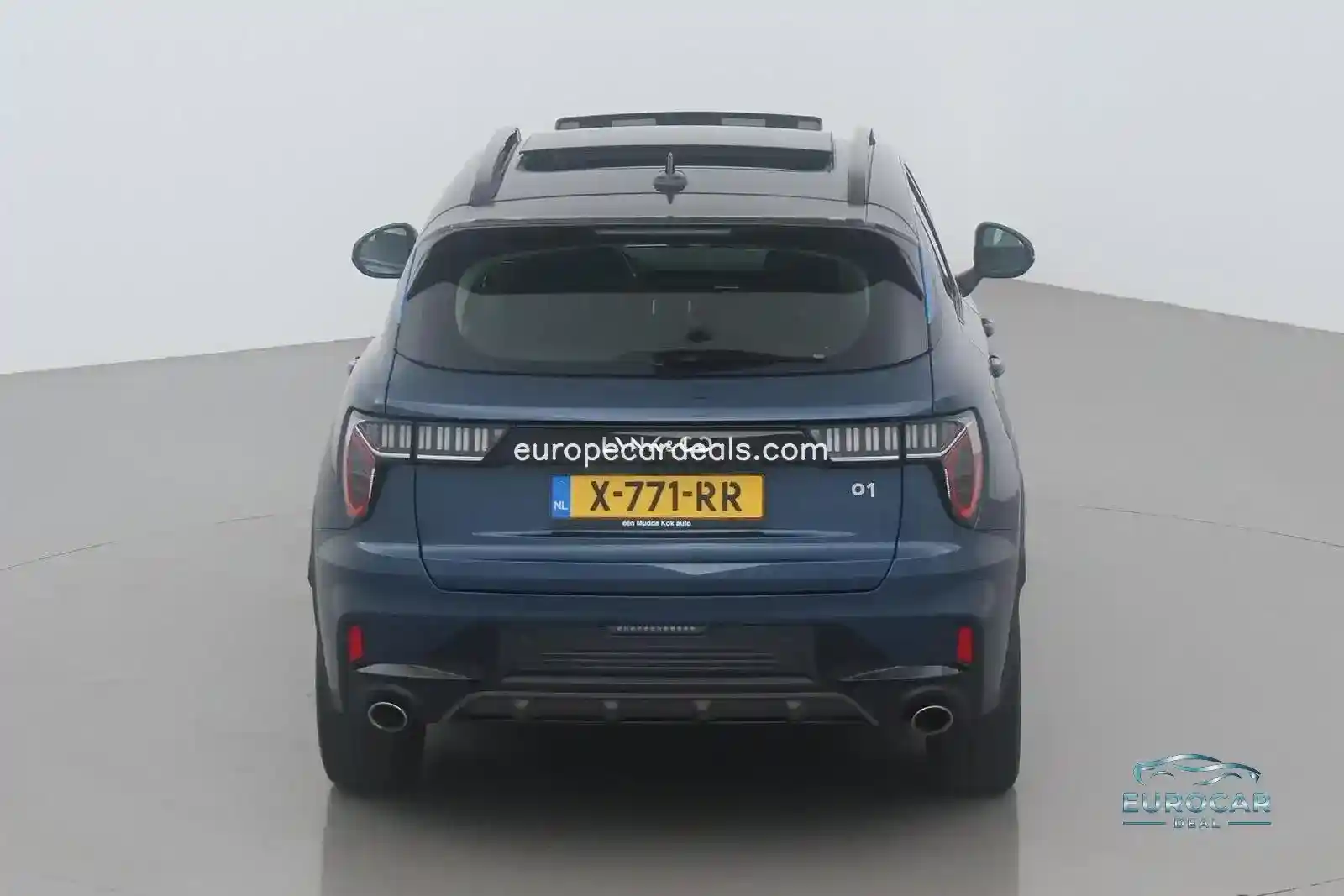 Lynk&Co 01