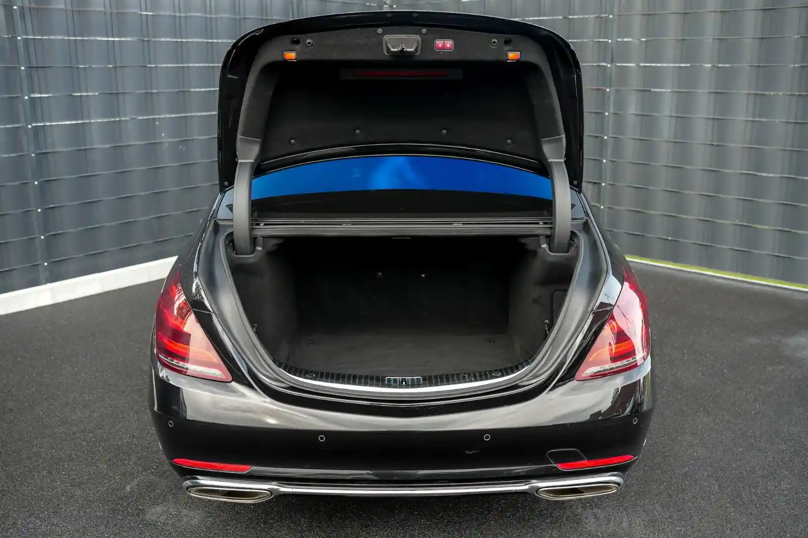 Mercedes-Benz S 560