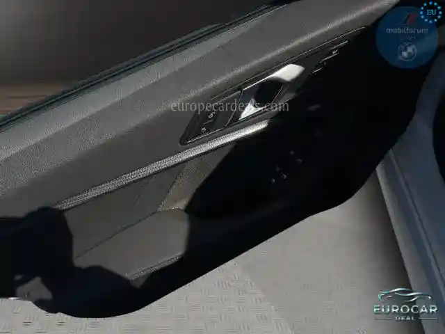 BMW 128