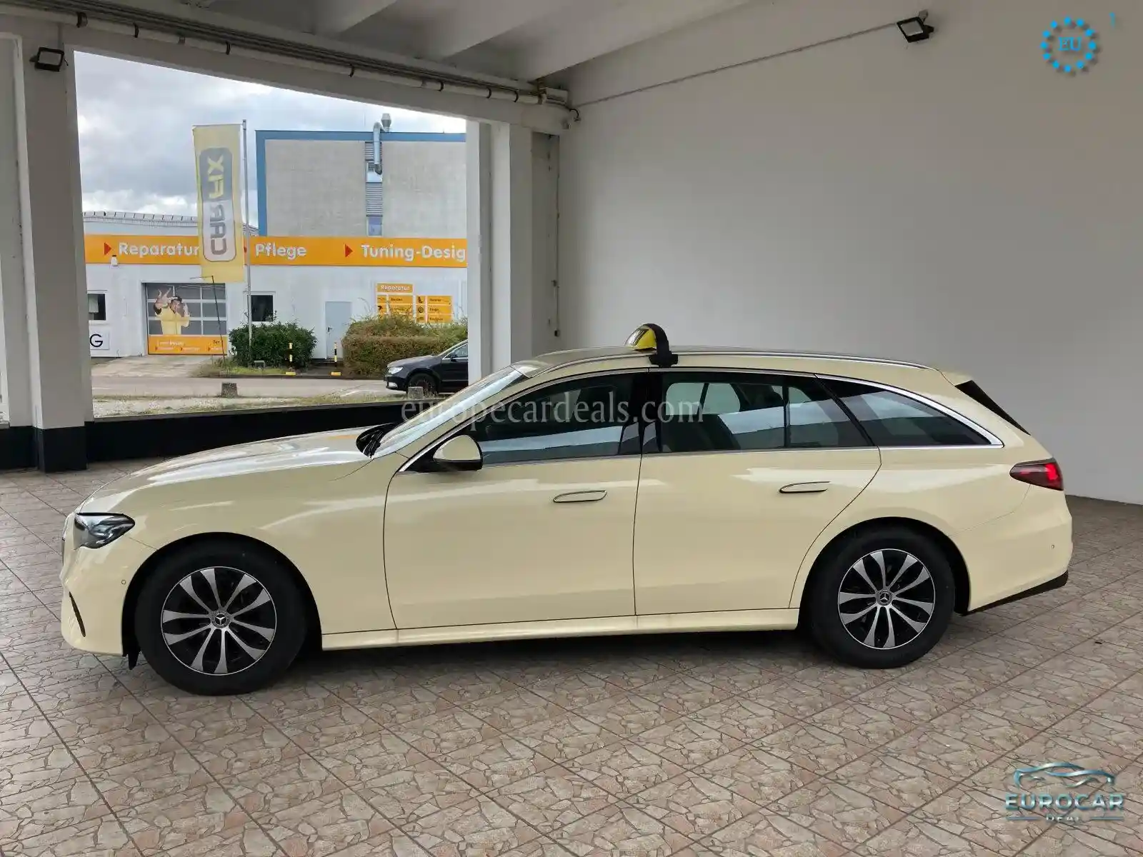 Mercedes-Benz E 200