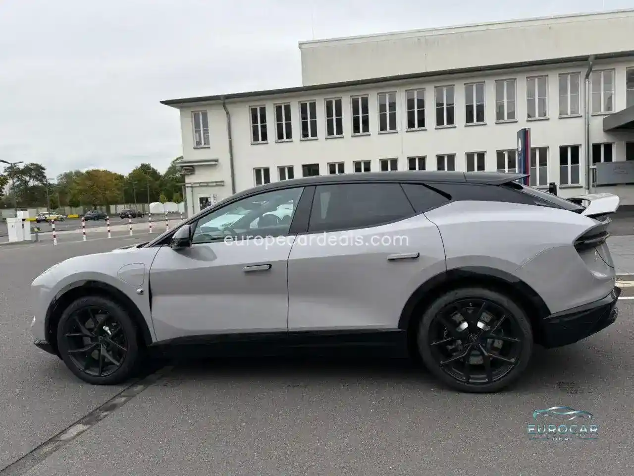 Lotus Eletre