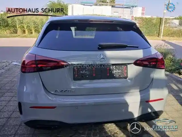 Mercedes-Benz A 220