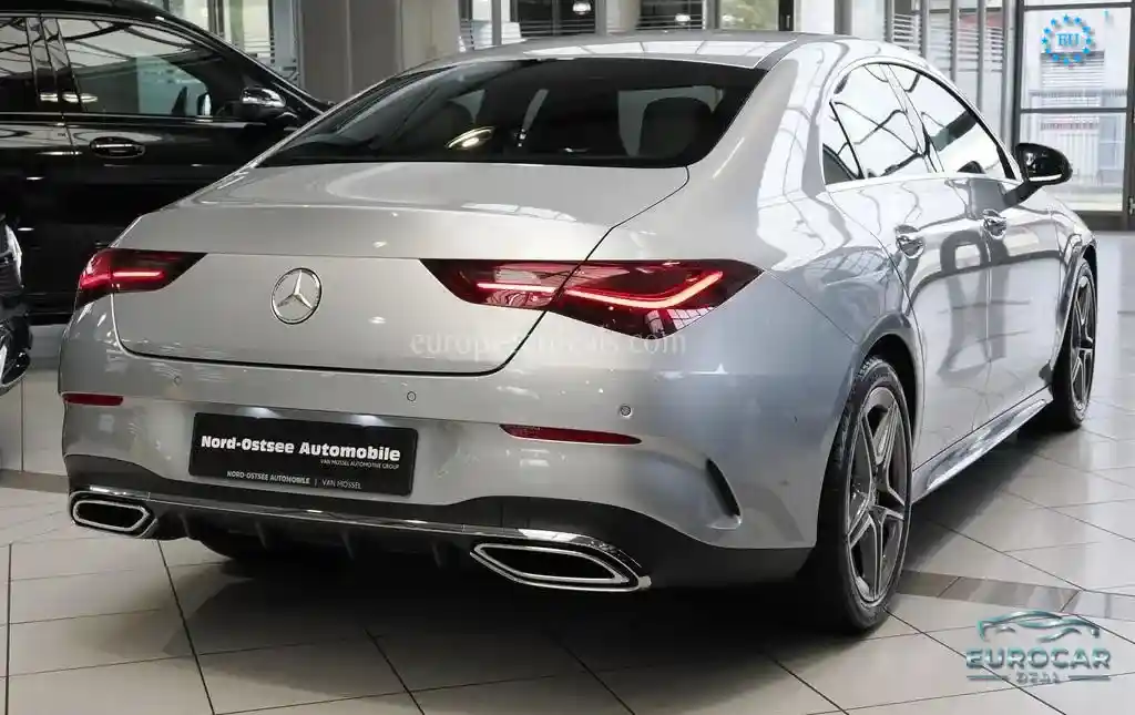 Mercedes-Benz CLA 200