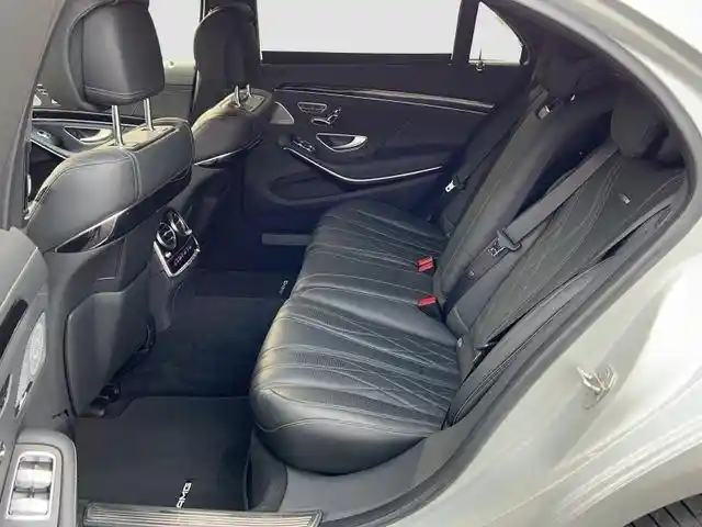 Mercedes-Benz S 63 AMG
