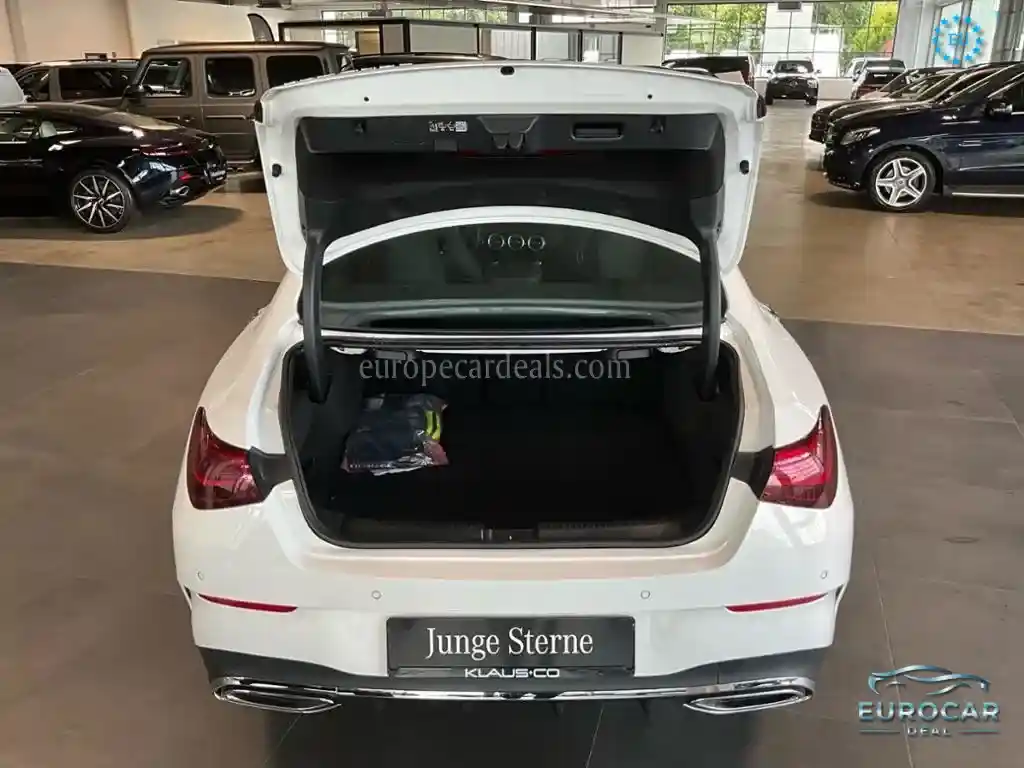 Mercedes-Benz CLA 200