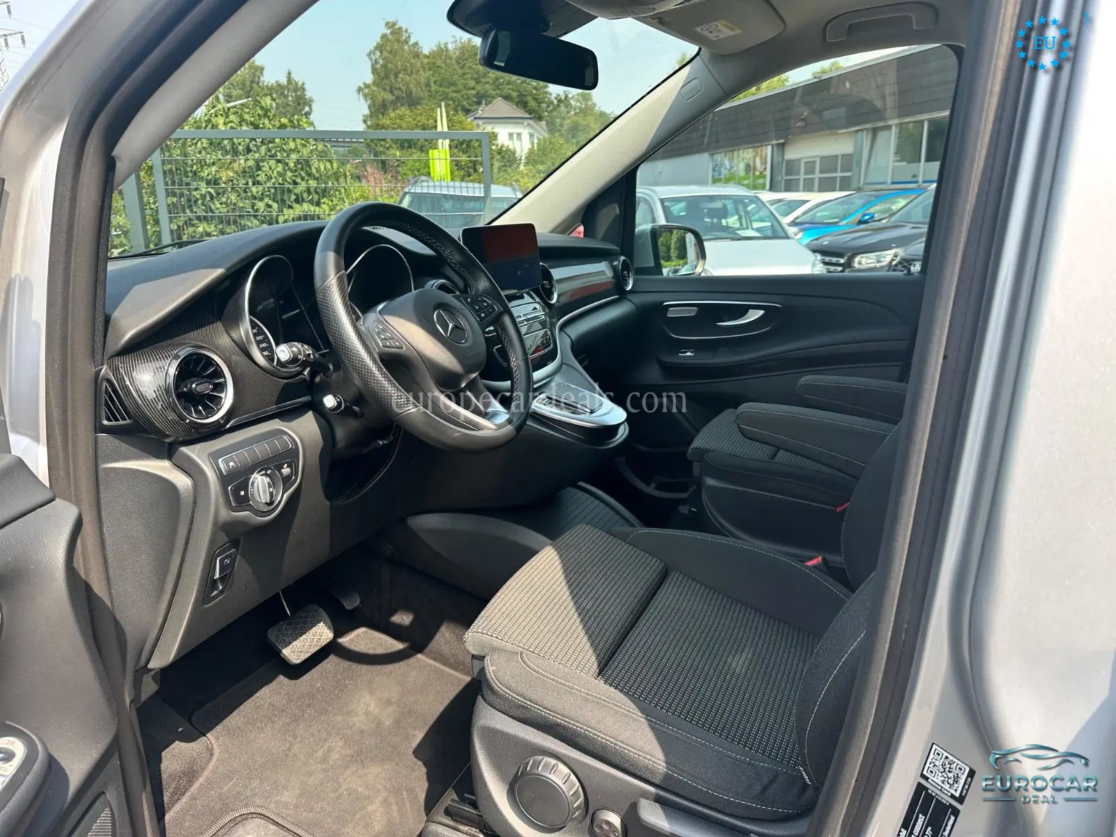 Mercedes-Benz V 220