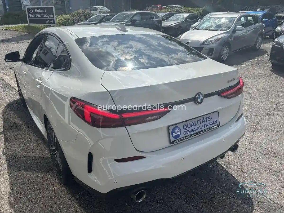 BMW 220