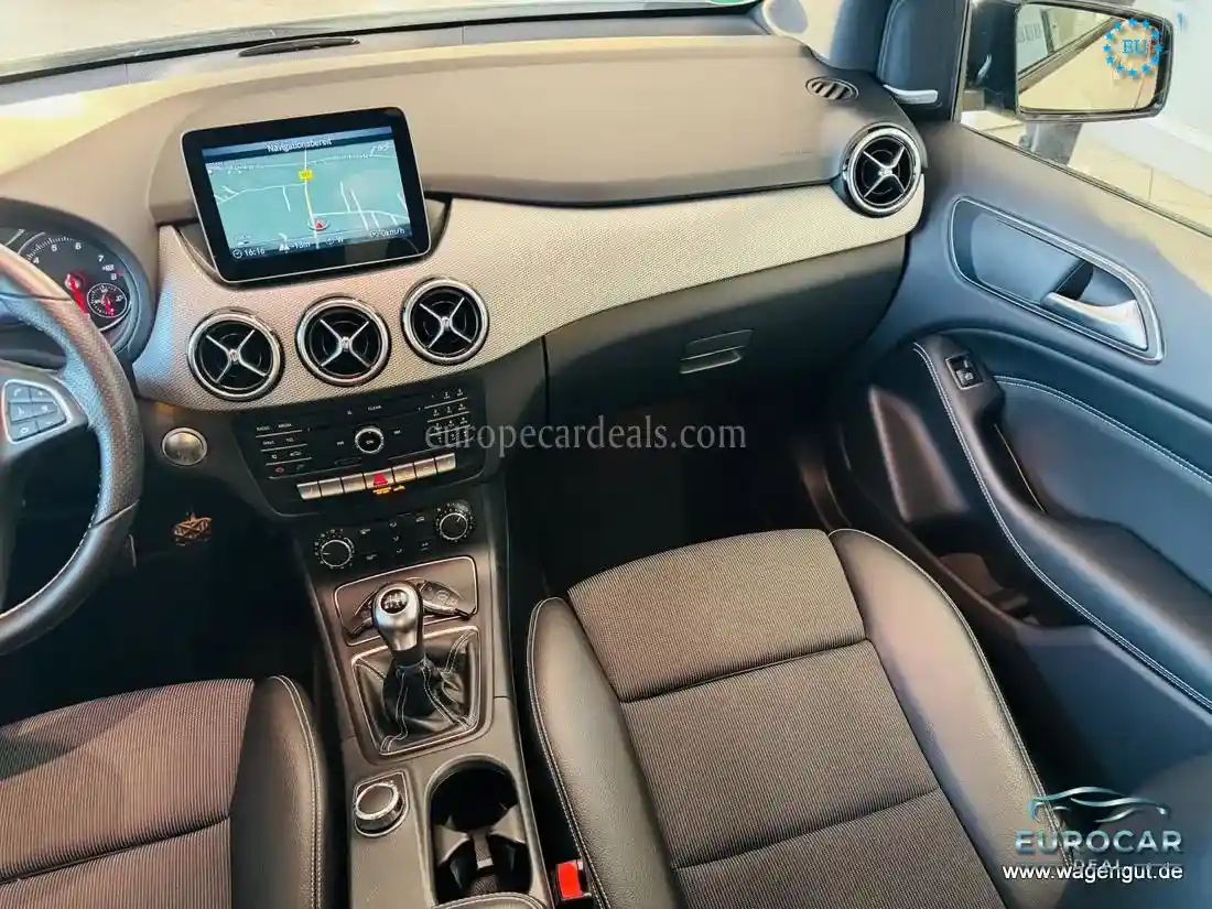 Mercedes-Benz B 200