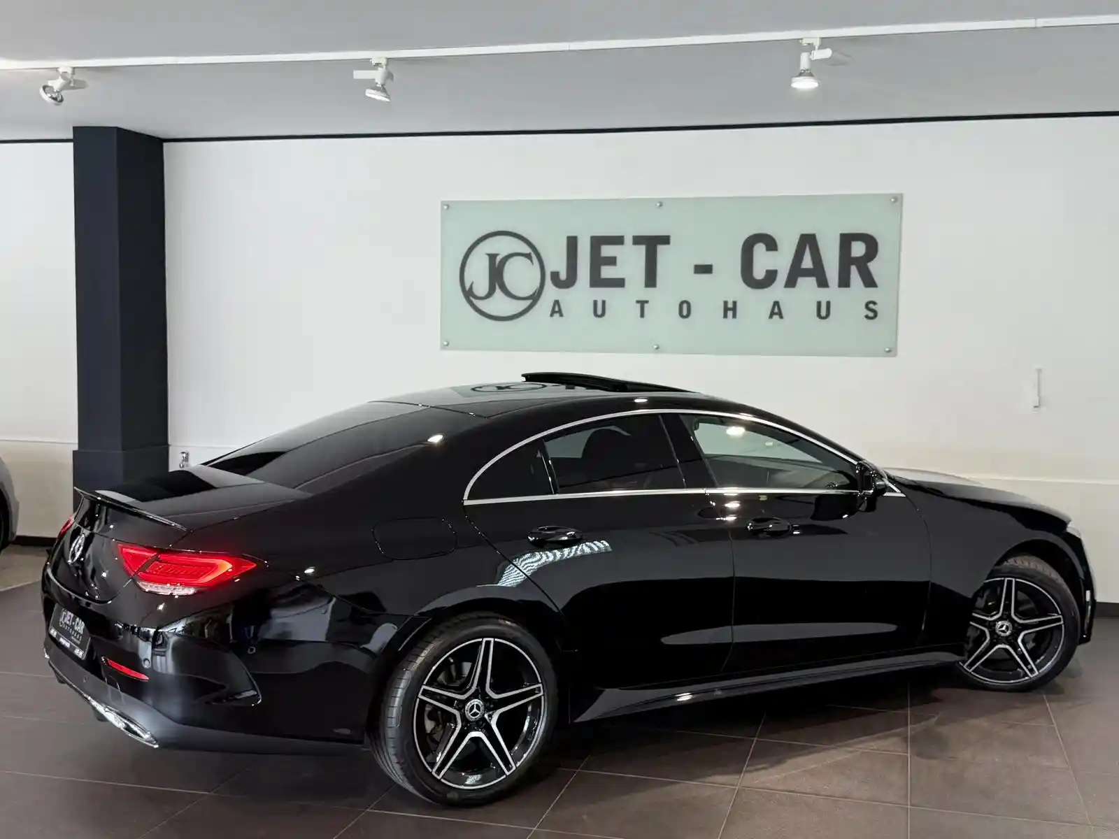 Mercedes-Benz CLS 220