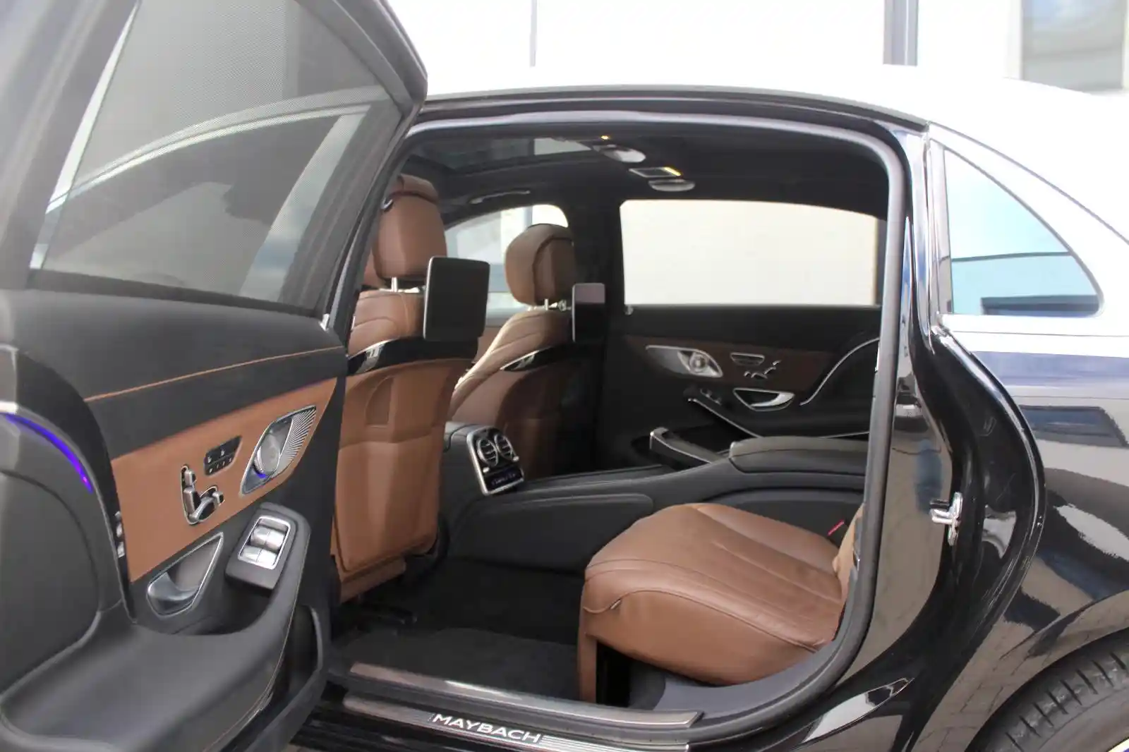 Mercedes-Benz S 560
