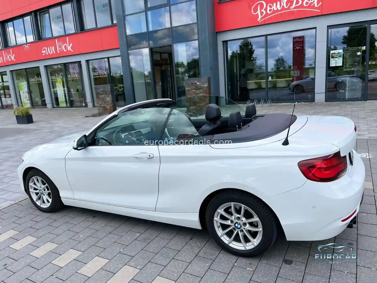 BMW 218