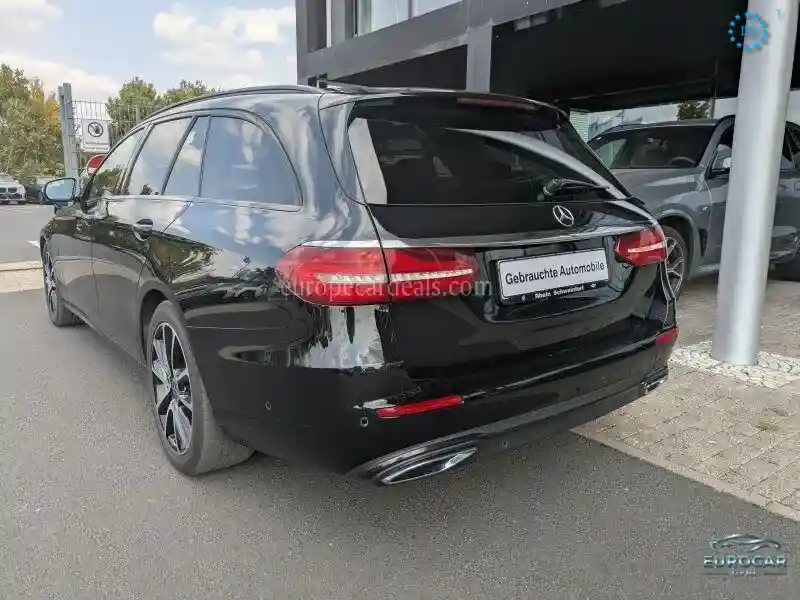 Mercedes-Benz E 300