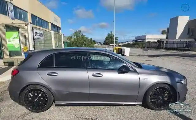 Mercedes-Benz A 35 AMG