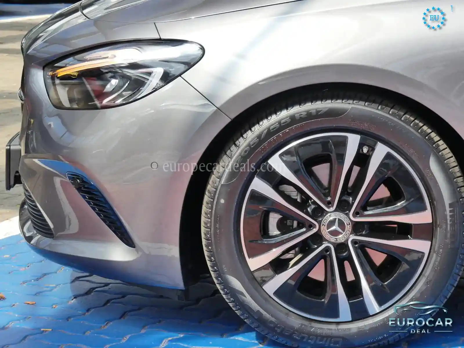 Mercedes-Benz B 200