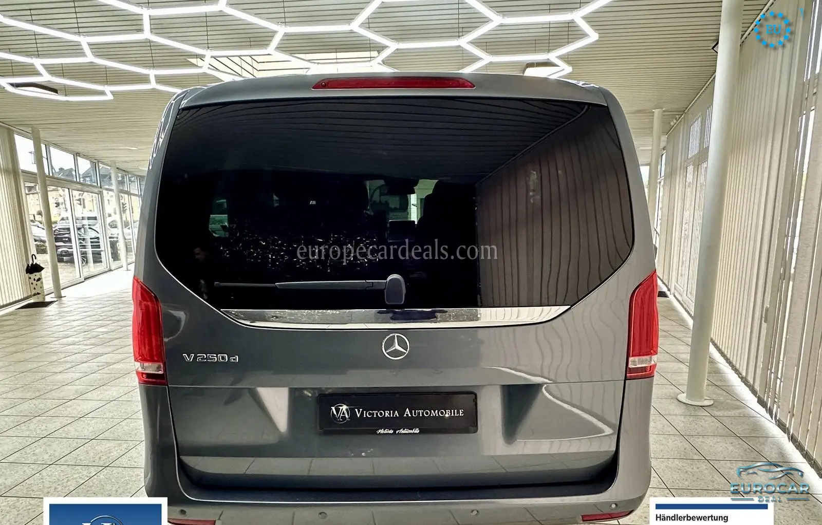 Mercedes-Benz V 220