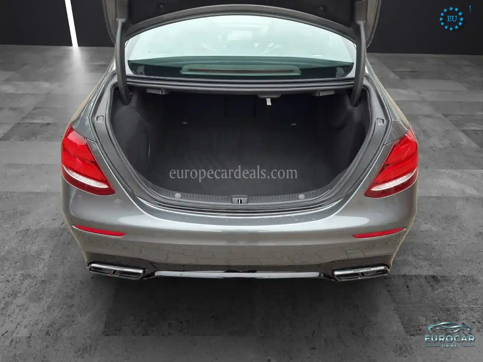 Mercedes-Benz E 63 AMG