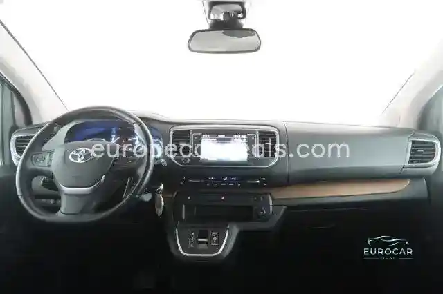 Toyota Proace (Verso)