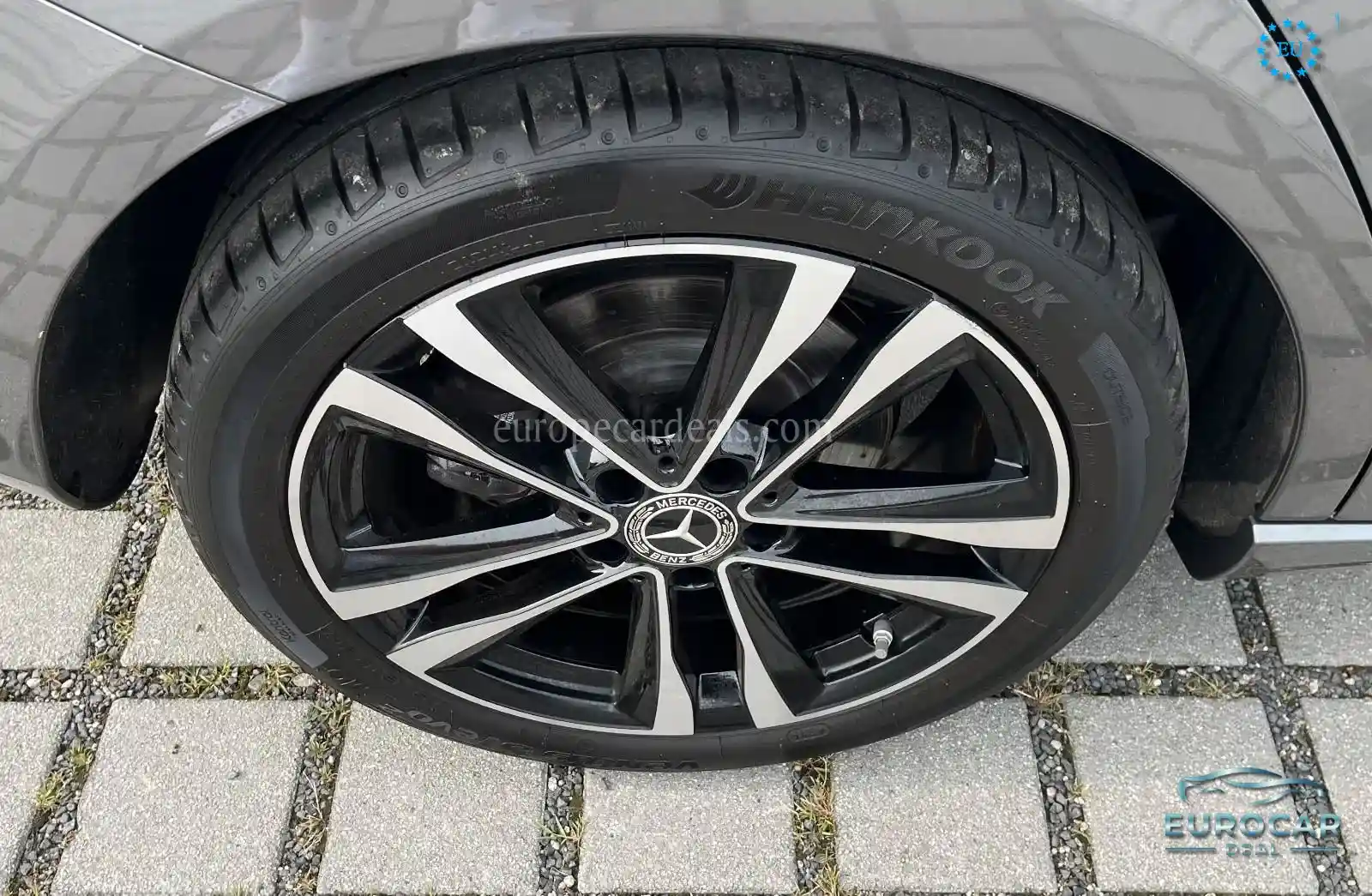 Mercedes-Benz B 220