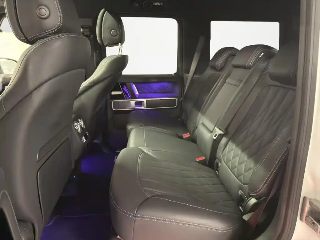 Mercedes-Benz G 500