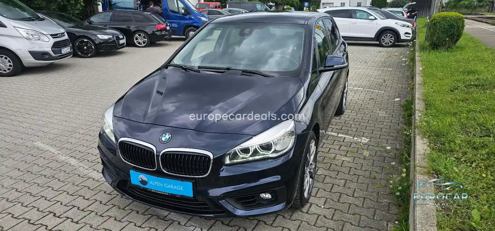 BMW 225
