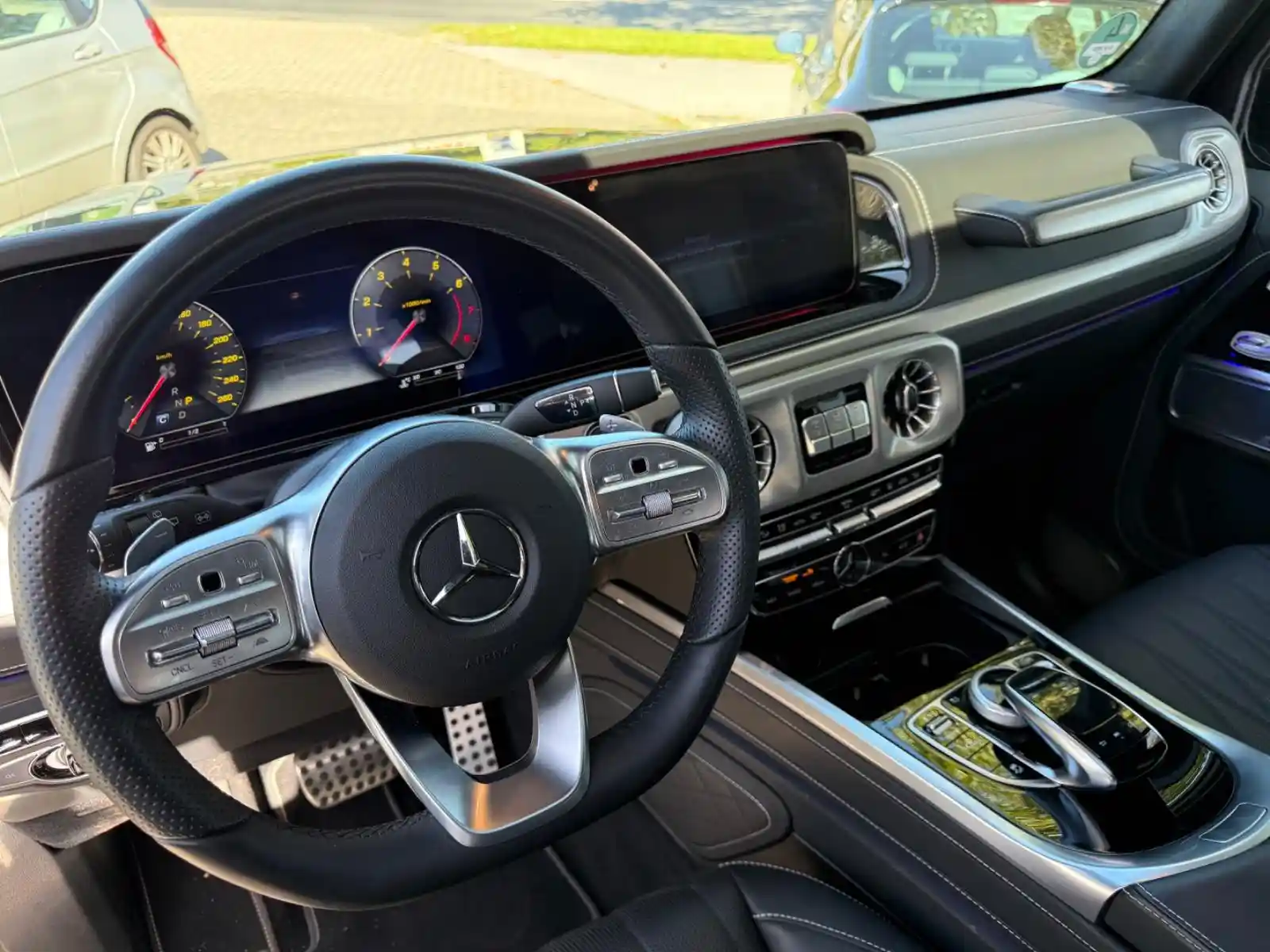 Mercedes-Benz G 500