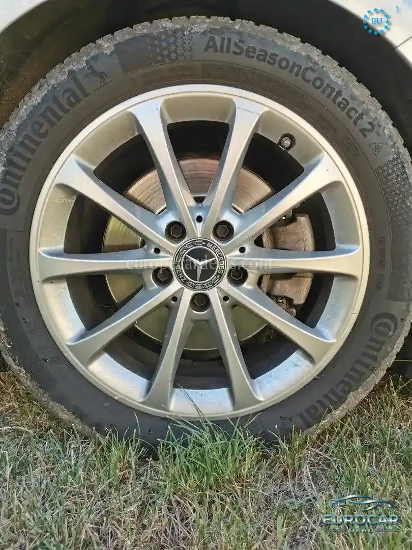 Mercedes-Benz A 200