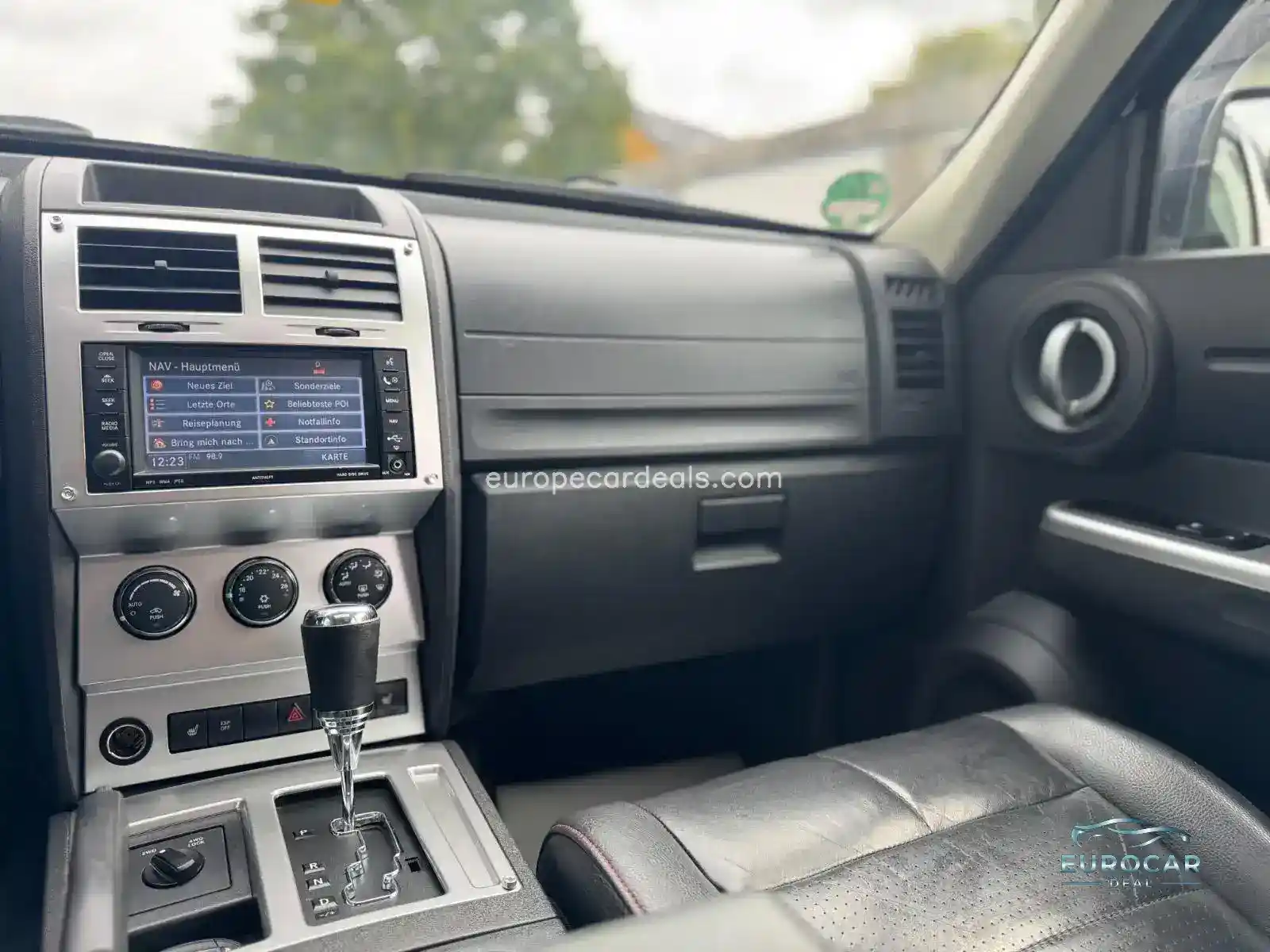 Dodge Nitro