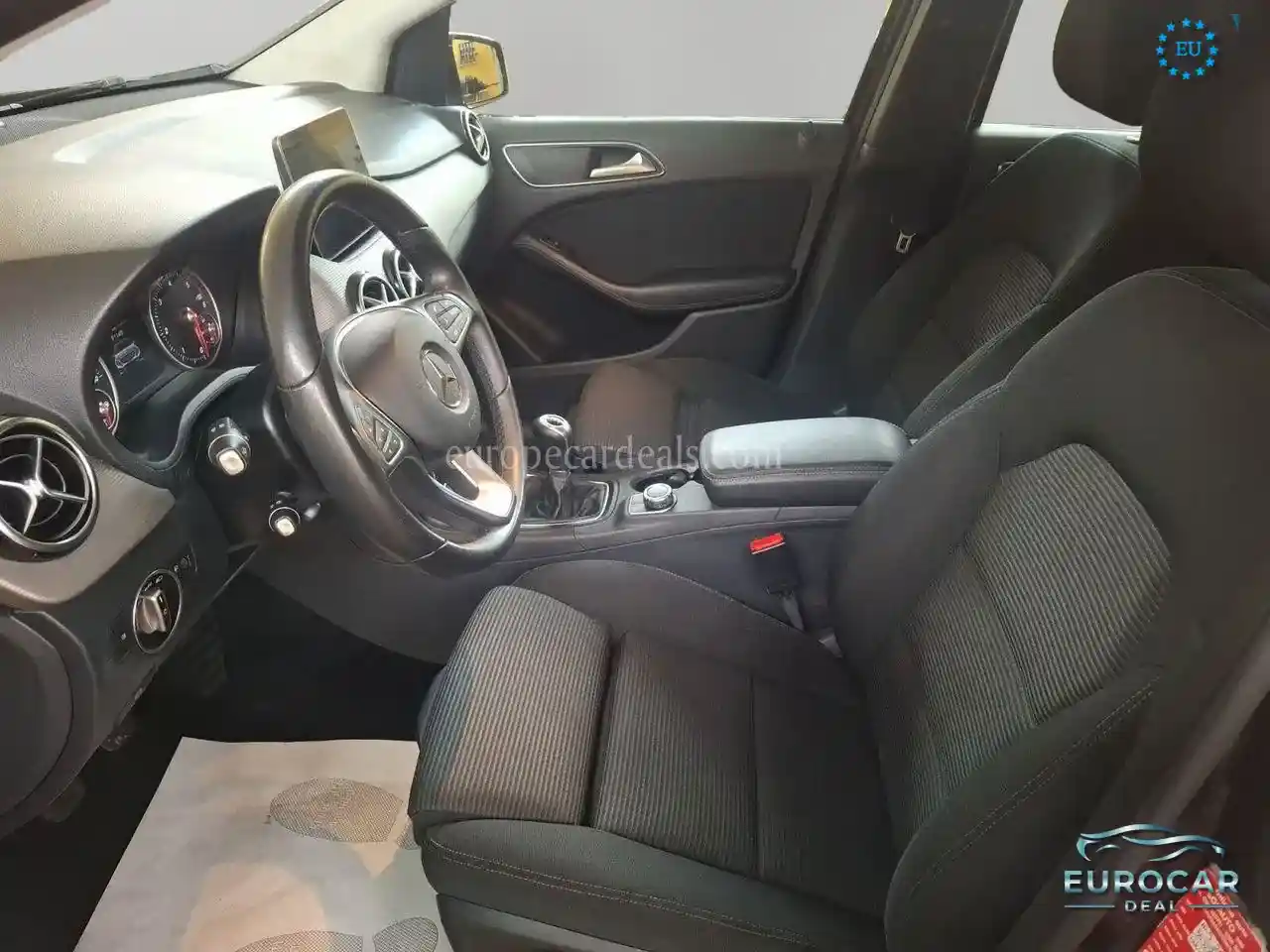 Mercedes-Benz B 180