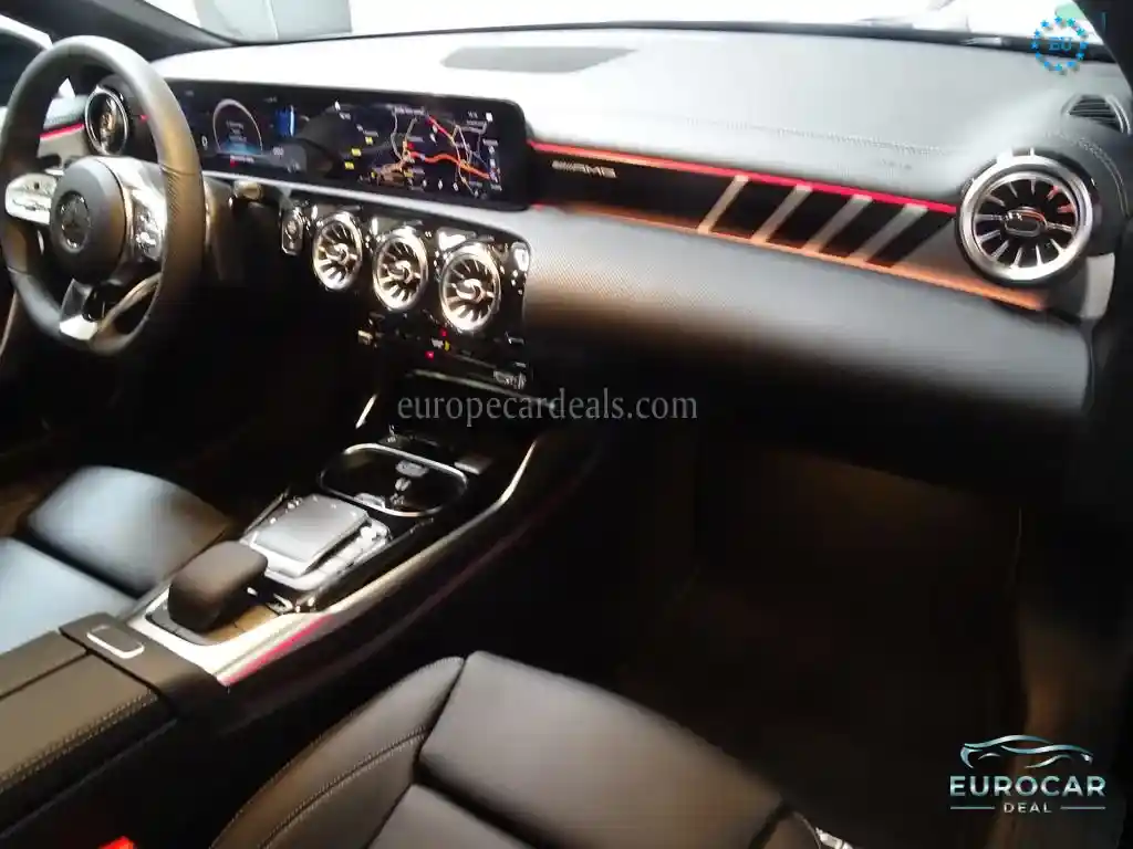 Mercedes-Benz CLA 35 AMG Shooting Brake
