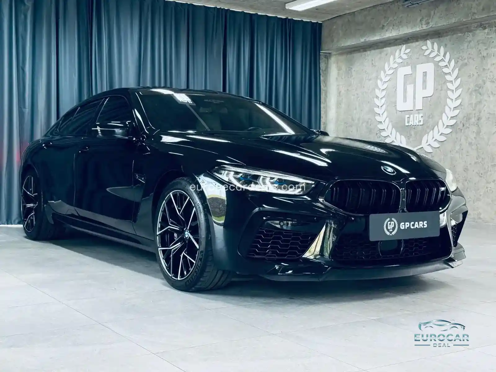 BMW M8