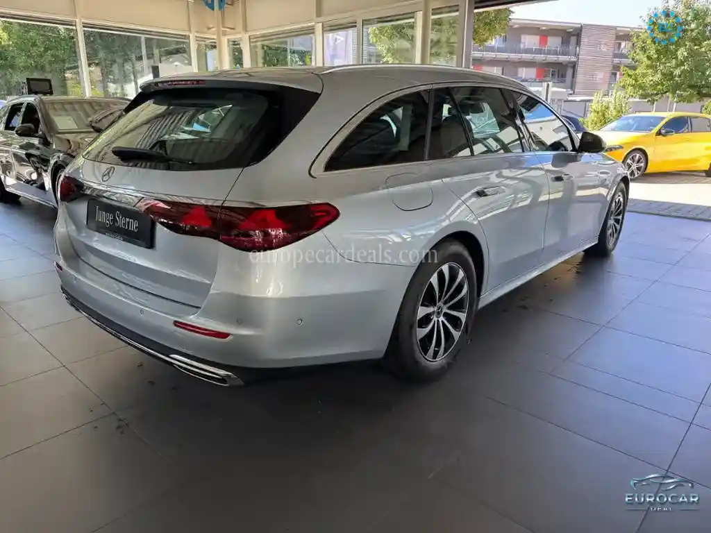 Mercedes-Benz E 220