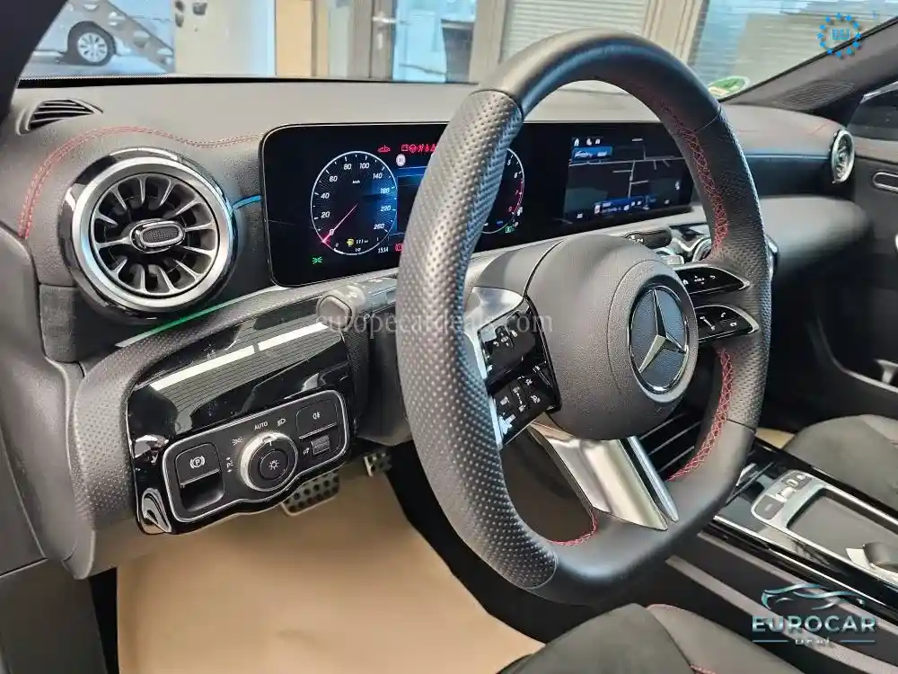 Mercedes-Benz CLA 220