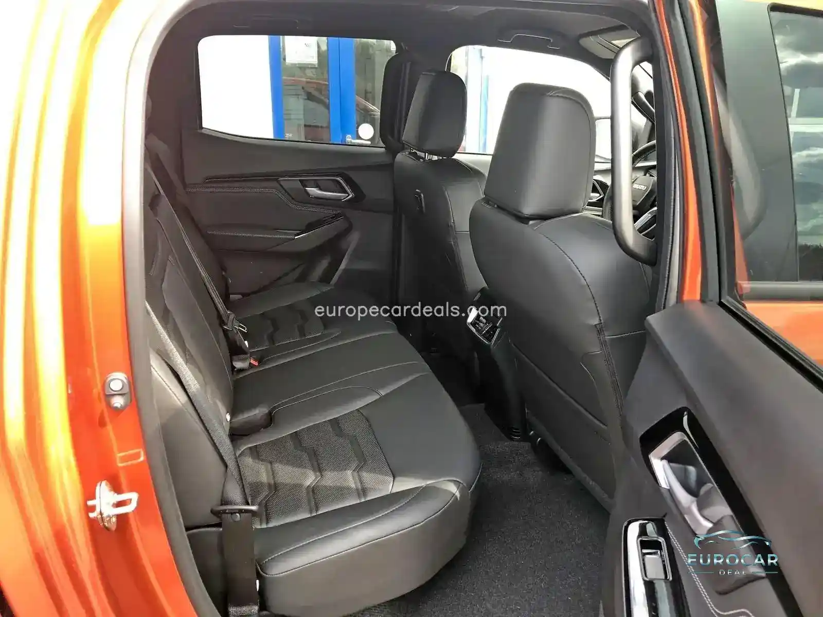 Double Cab V-Cross AT + SOFORT +