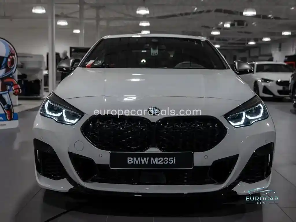 BMW M235