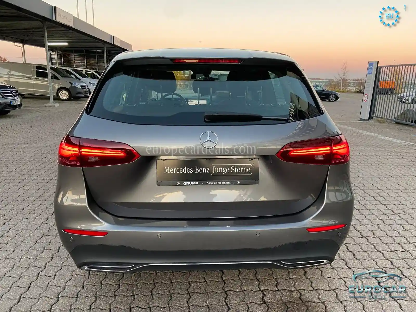 Mercedes-Benz B 200